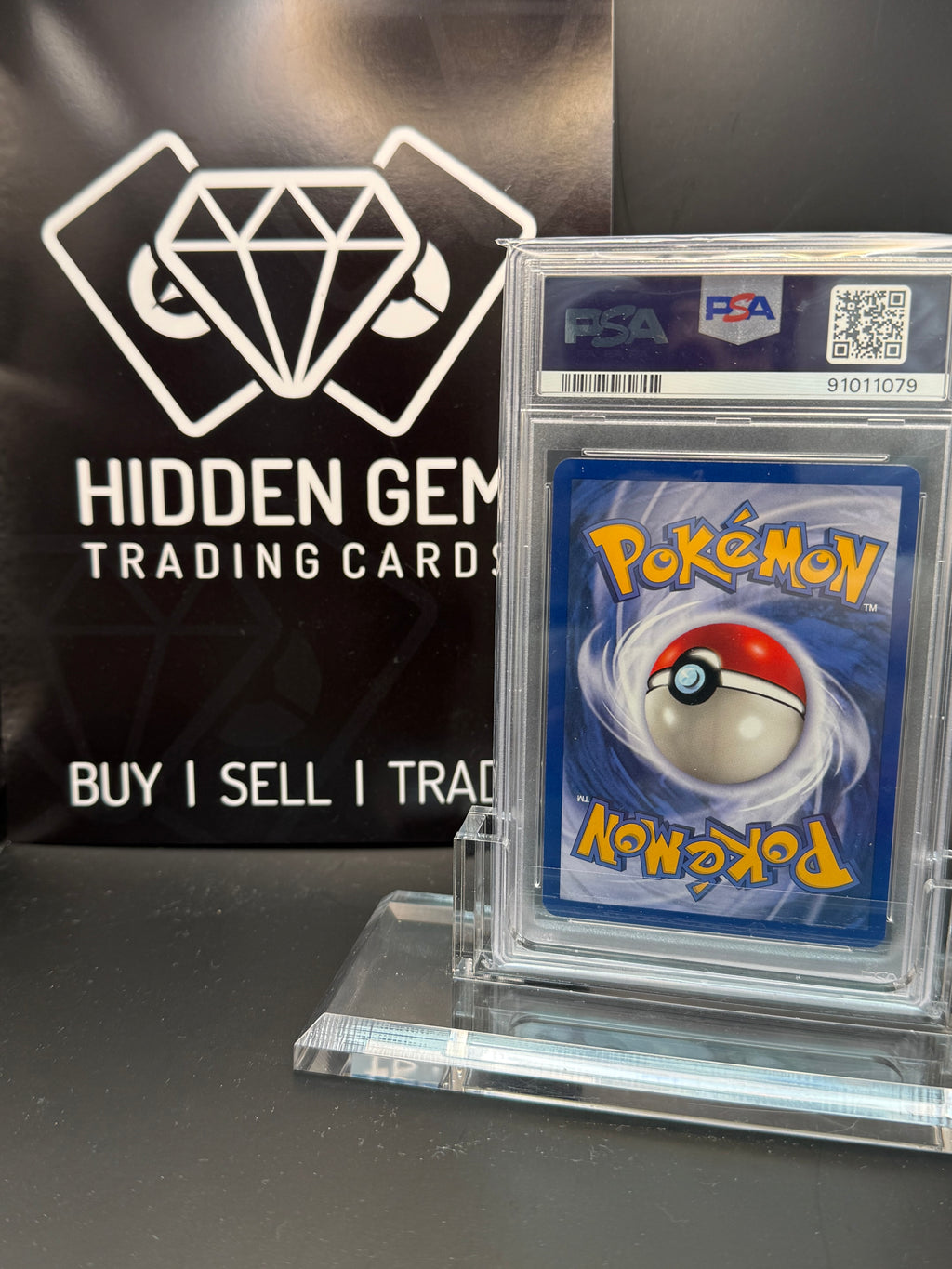 Pokemon: Lapras | 1st Edition Fossil | 10/62 | PSA 8 |